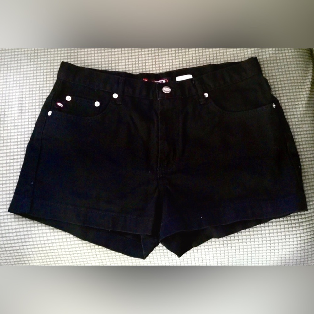 Woman’s shorts